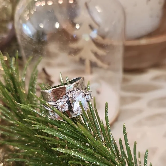 Unique Sterling Silver Ring with Clear Stones..Silver Prices Are Skyrocketing! - Picture 2 of 8